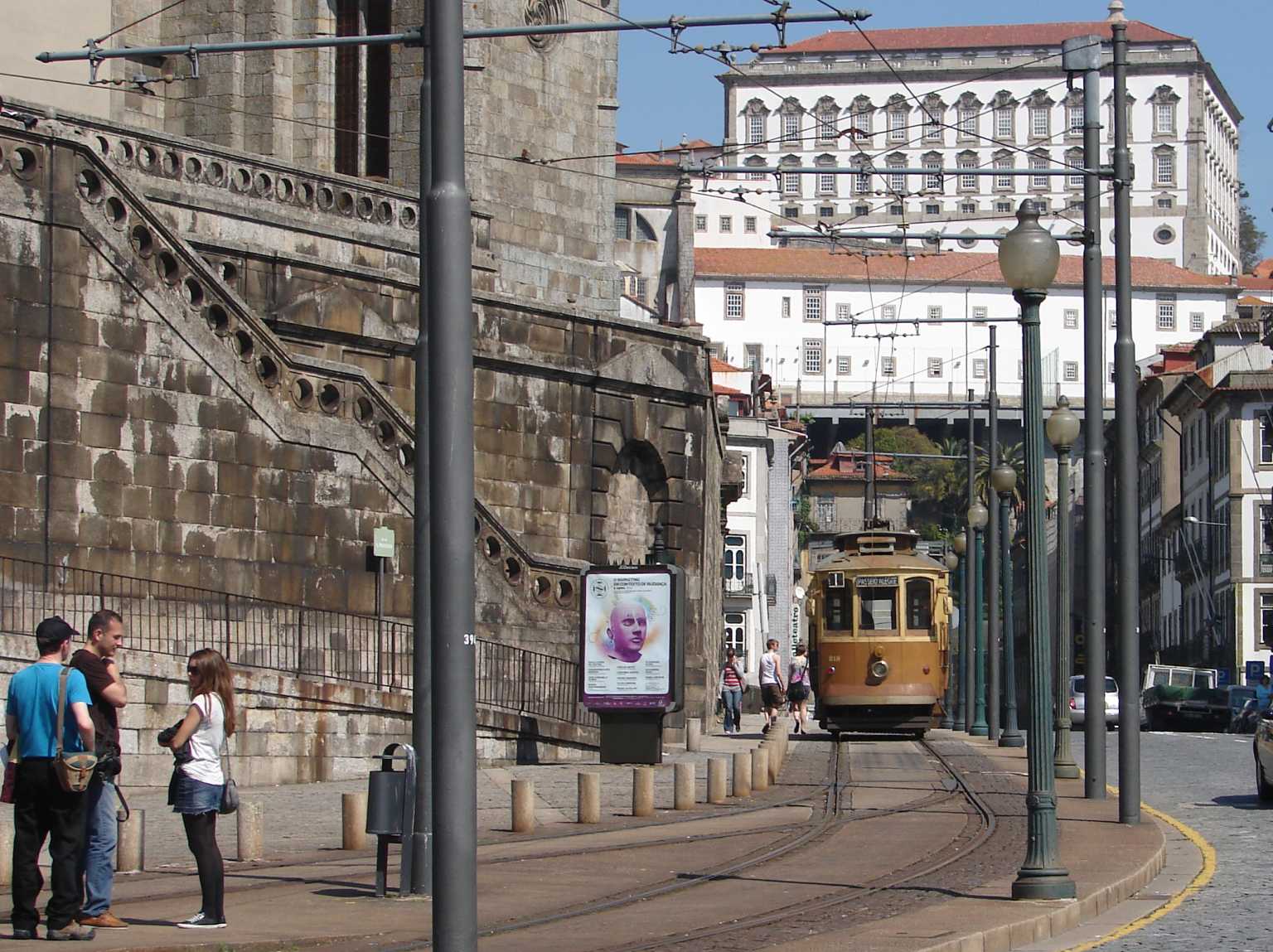 Gallery - Half Day Walking Tour in Oporto & Fado Show with Oporto Wine Tasting