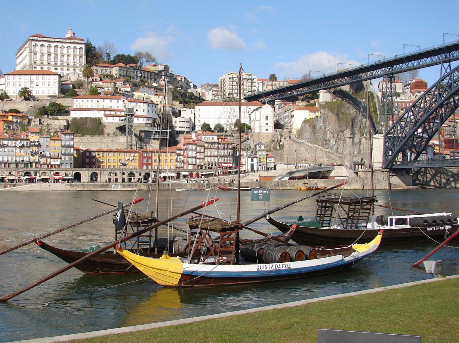 Gallery - Half Day Walking Tour in Oporto & Fado Show with Oporto Wine Tasting